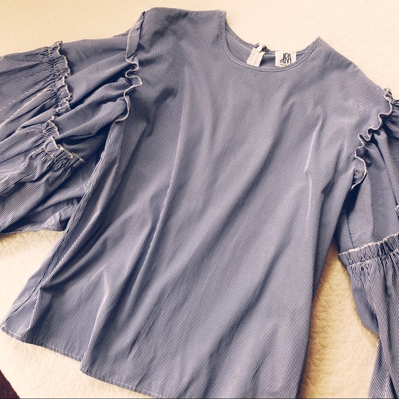 LA made Tops - White & Blue Stripped Ruffled Top // LA Boutique